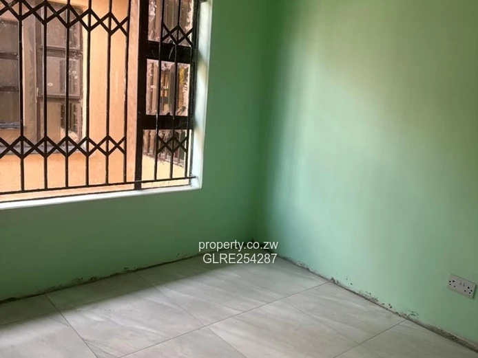 Bright 3-Bed Mabelreign Flat 