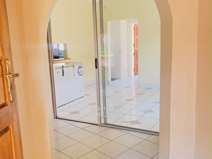 Borrowdale West: 4BR Family Home with Borehole