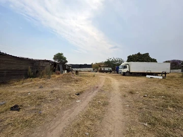 Commercial & Industrial Land