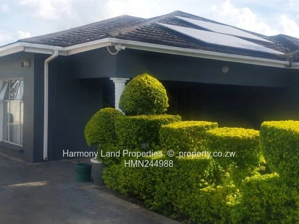 Beautiful 4 bedroomed house to let in Belvedere