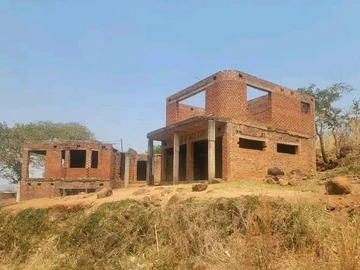 6 Bedroom House