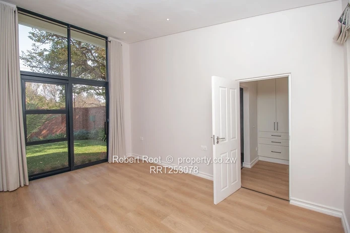 NEWLANDS - EXCEPTIONAL TOWNHOUSE (with Pool)
