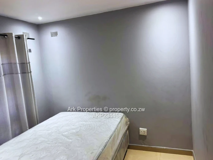 Hatfield: 5 Bedroom House For Sale