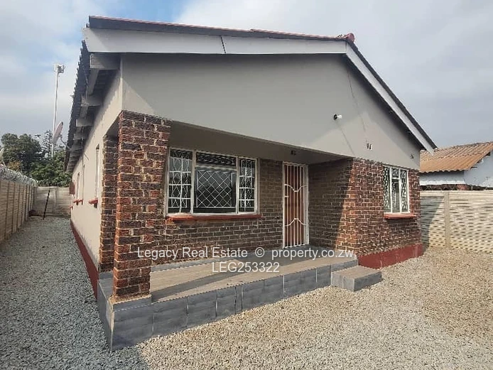 Tiled 3-Bed Mufakose Home - Verandah & Fitted Kitchen