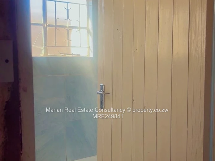 3-Bedroom Home ,Nkulumane 12 FOR SALE