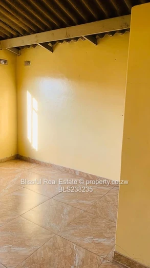 Mufakose flat for sale