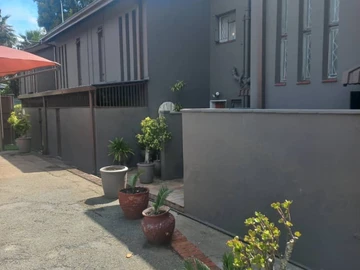 2 Bedroom Garden Flat