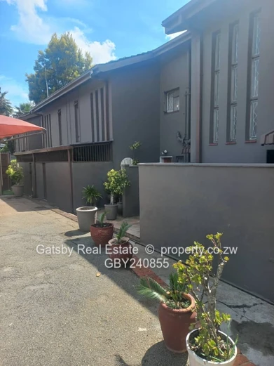 Close to Amenities (Sole Mandate)