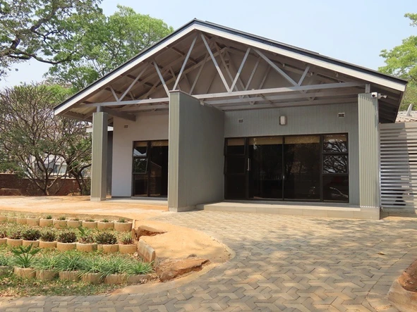 6 Bedroom House