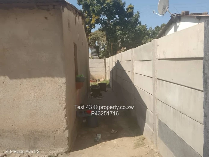 Secure Walled 2-Bed Home with Yard in Chitungwiza
