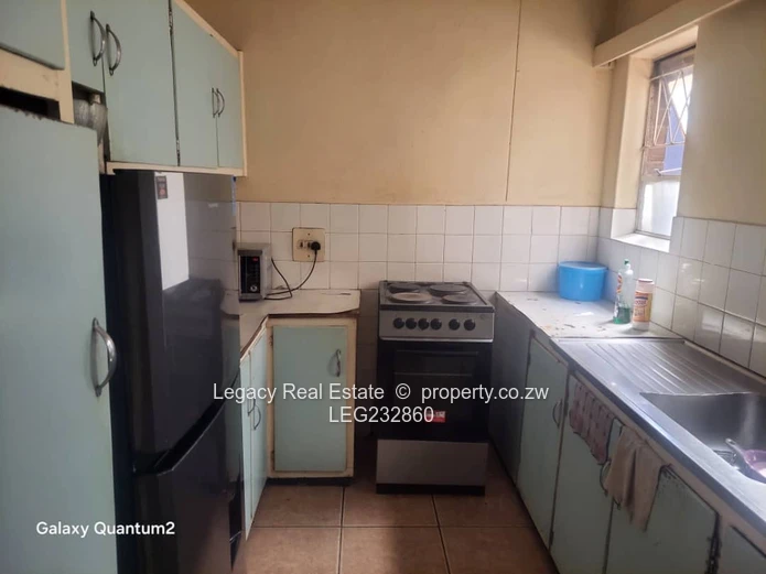  Modern 2-Bedroom Flat for Rent on Central Avenue