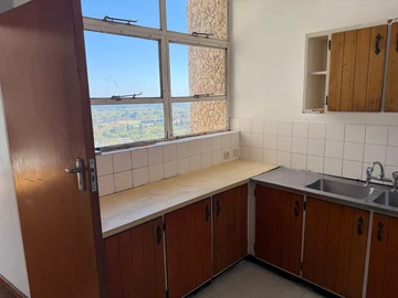 2 Bedroom Flat & Apartment