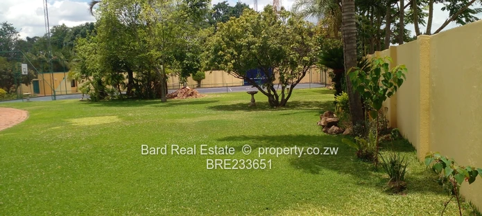 6 bed Double storey family home