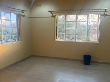 3 Bedroom Flat & Apartment