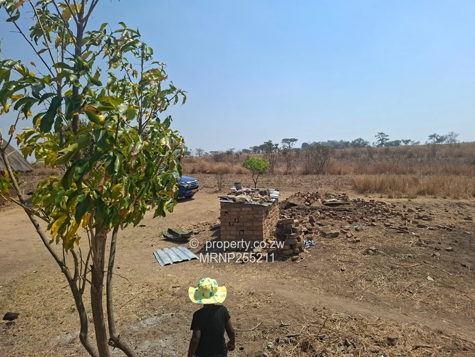 Headlands Plot for sale  (Sole Mandate)