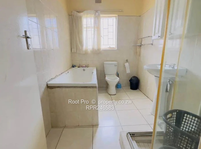 MARLBOROUGH 4Bed House For Sale