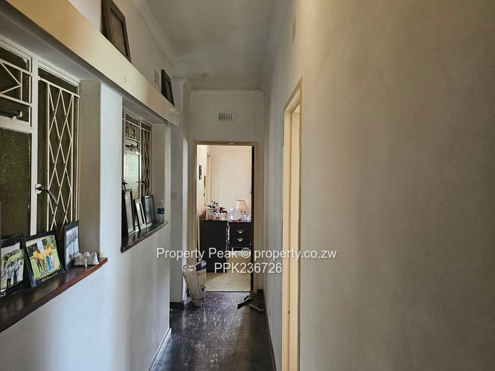 House In Mandara For Sale