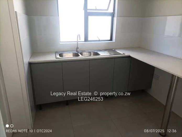 Live Smart In Hatfield – Modern Townhouse With Solar Power (Sole Mandate)
