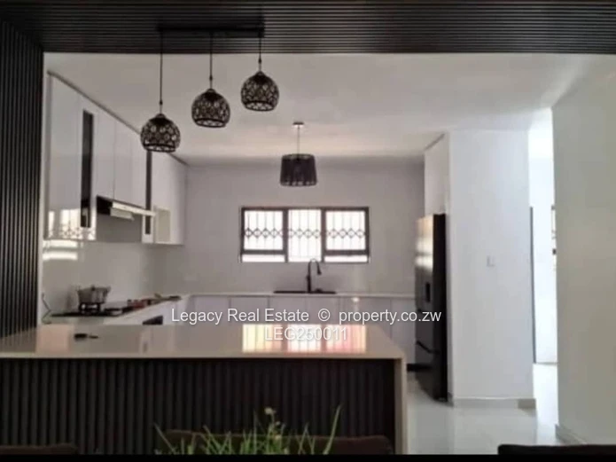 Stylish 4-Bed Townhouse Ashdown Park — Borehole & Modern Baths (Sole Mandate)