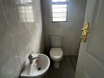 3 Bedroom Garden Flat