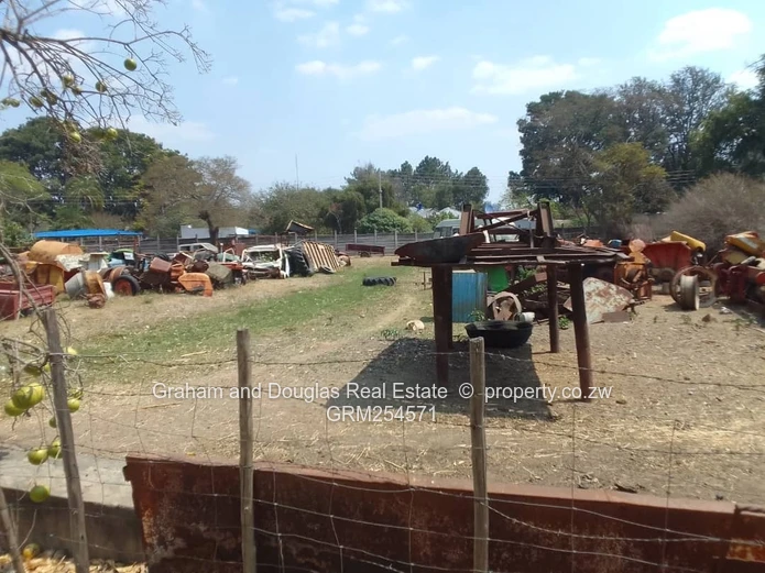 Commercial stand for sale in Waterfalls Prospect