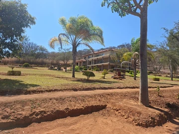 6 Bedroom House