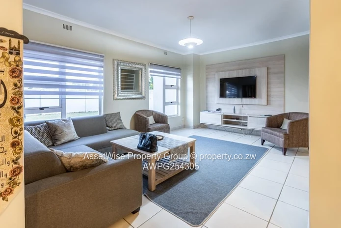Avondale West: Cozy 4-Bed Townhouse 