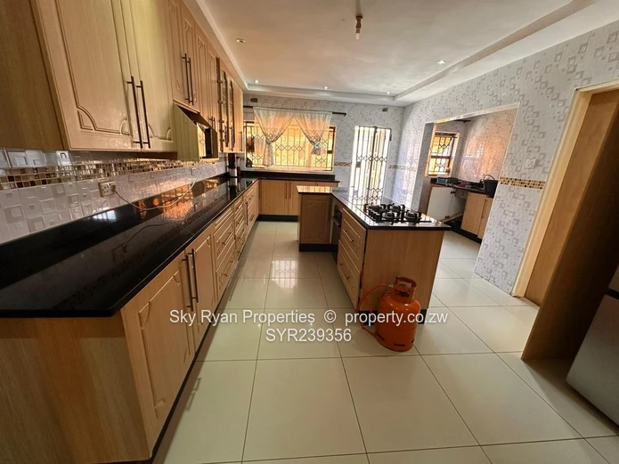 Zimre Park House To Let