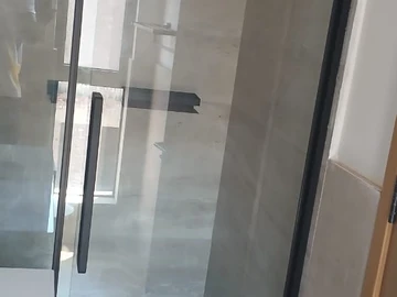 3 Bedroom Flat & Apartment