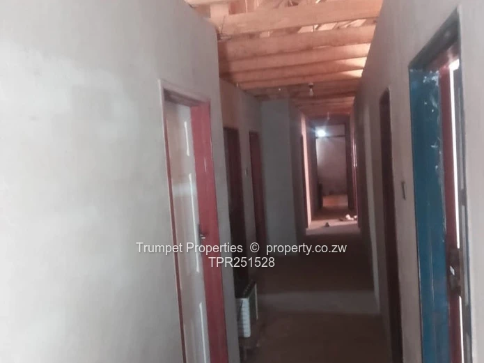 6 Bedroom House in Stoneridge For Sale