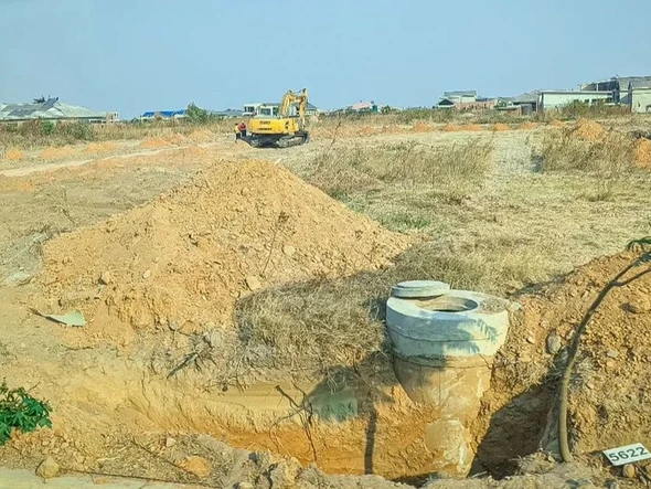 Stands & Residential Land