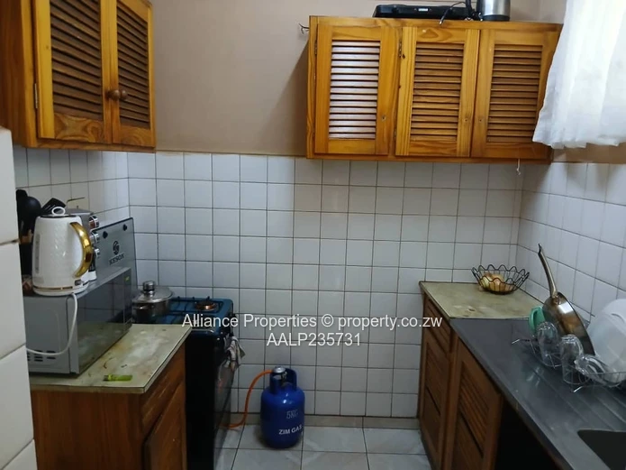 Well-Kept 2-Bedroom Ground Floor Unit with BIC's & Deeds in Eastview Gardens