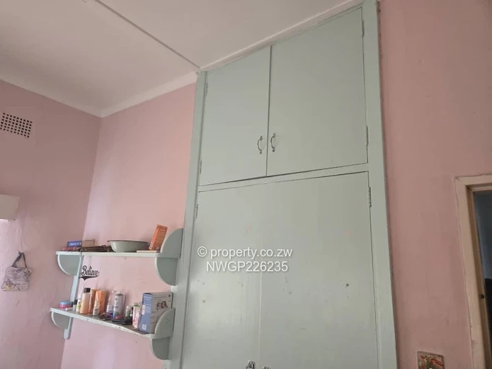 Spacious 4-Bedroom Home with Borehole in Riverside North, Bulawayo