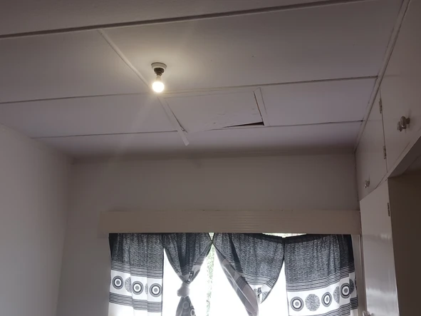 2 Bedroom Flat & Apartment