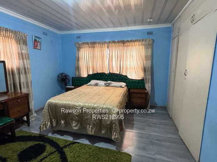 Tynwald solid gem for sale near Madokero Mall