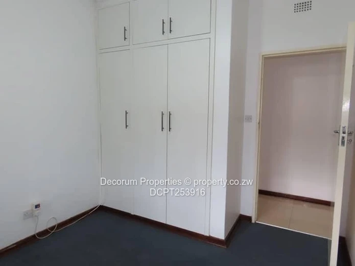 3 Bedroom Garden Flat Kamfinsa Greendale For Sale (Sole Mandate)