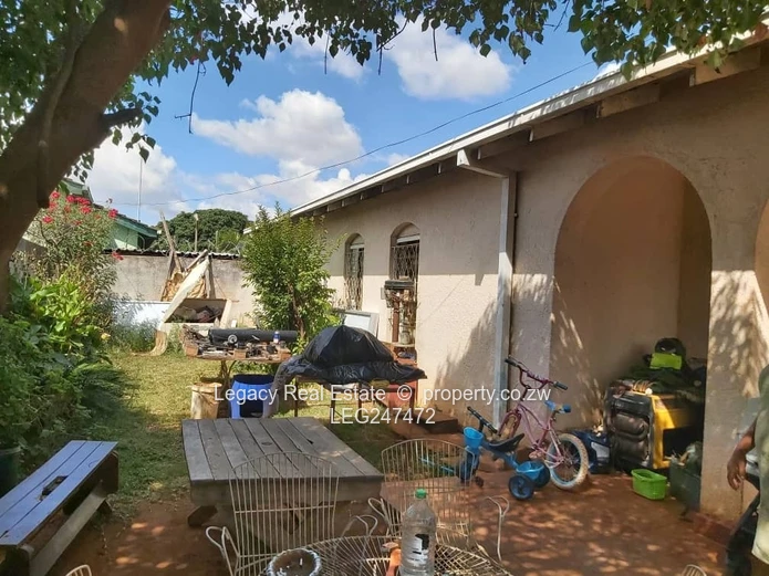 Arcadia, Harare South: 2-Bed Home with Garden & Verandah