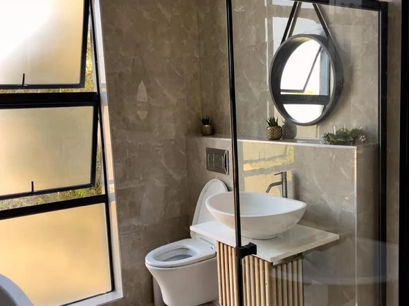 3 Bedroom Flat & Apartment