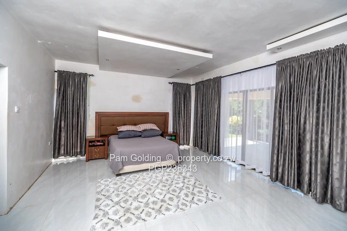 6 Bedroom Double Storey With a Prolific Borehole