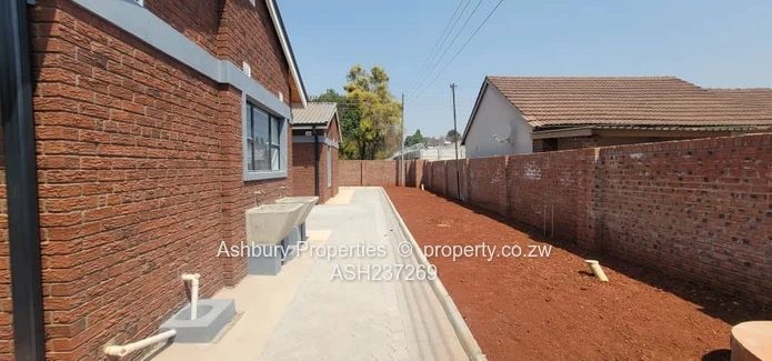 Newly Built 3 bed Cluster Complex in Kamfinsa 