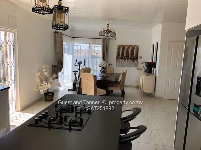 Beautiful 3-Bedroom Family Home For Sale- Crowhill