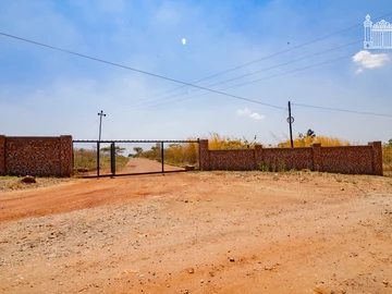 Farm & Agricultural Land