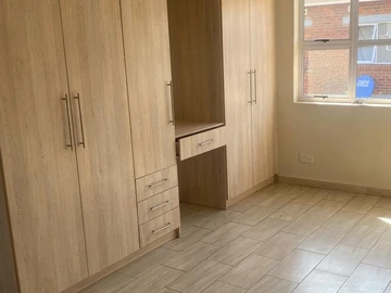 3 Bedroom Flat & Apartment