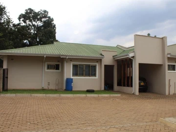 3 Bedroom Garden Flat