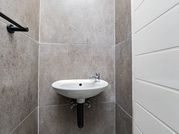 2 Bedroom Garden Flat