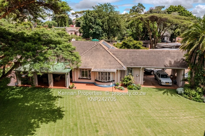 Tranquil Home, Prolific Borehole and Excellent Power! (Sole Mandate)