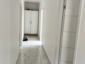 3 Bedroom Flat & Apartment