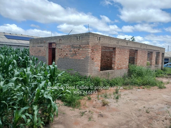 Marondera 4-Bed Brick Shell on 430 m2 - Sewer & ZESA