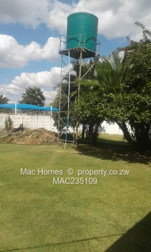 Townhouse/Commercial Property For Sale