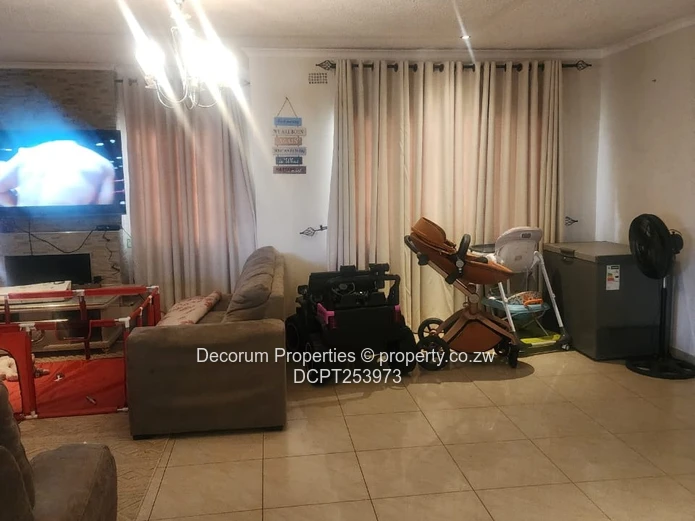 New Marlborough 3Beds Standalone Mes House For Renting (Sole Mandate)